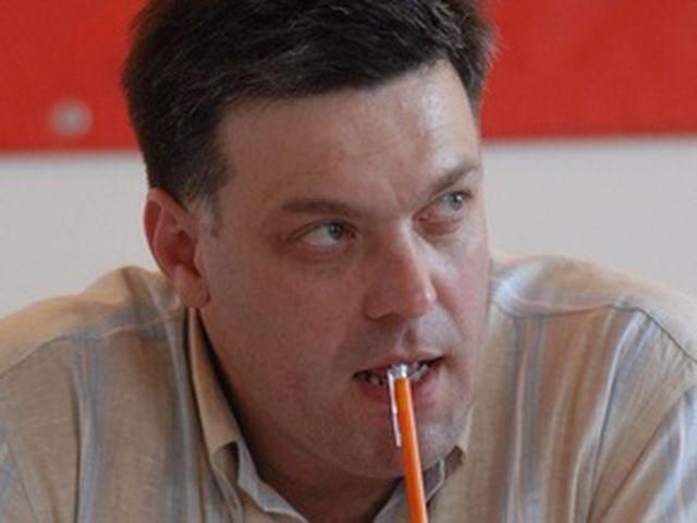 Тягнибок каже, що, можливо, і претендуватиме на місце спікера Тягнибок каже, що, можливо, і претендуватиме на місце спікера