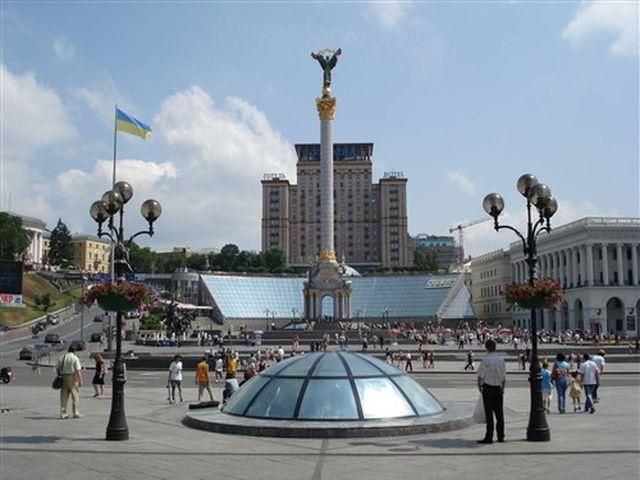 В день выборов на Майдане будут кормить кашей В день выборов на Майдане будут кормить кашей