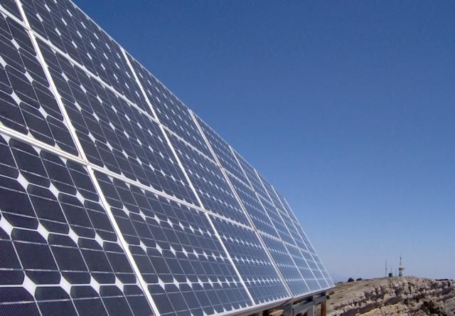 Німецький концерн Siemens відмовився від виробництва сонячних батарей