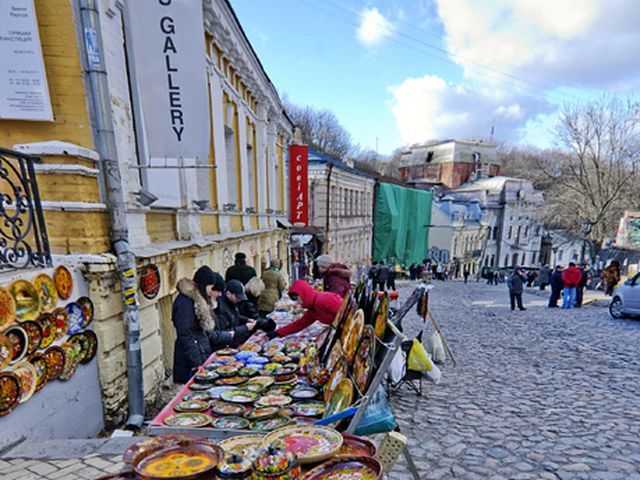 На Андреевском спуске планируют построить стеклянный галерейный комплекс