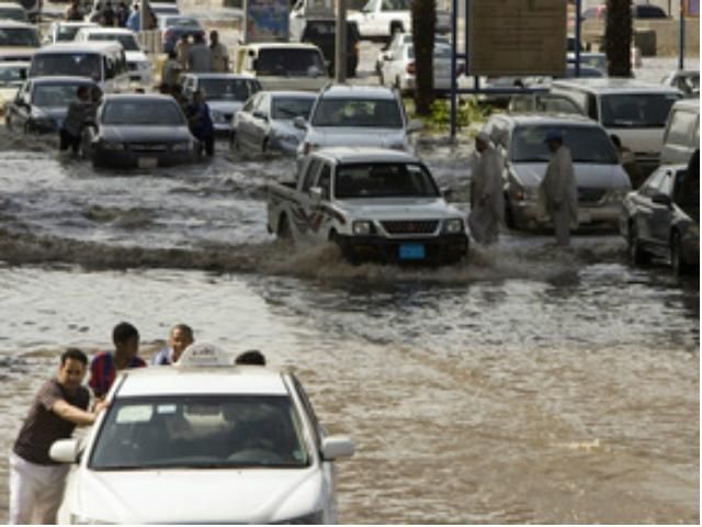 Наводнение в Саудовской Аравии: погибли 10 человек