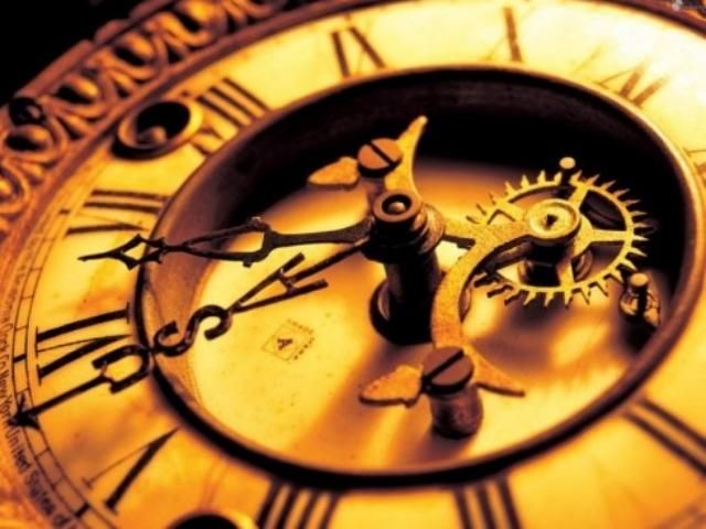 Ночью перед выборами украинцы перейдут на "зимнее время" Ночью перед выборами украинцы перейдут на "зимнее время"