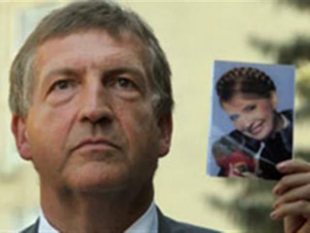 Минздрав ждет немецких врачей, чтобы выписать Тимошенко Минздрав ждет немецких врачей, чтобы выписать Тимошенко