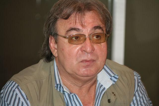 Лидер "Избирателей Донбасса" набросился с оскорблениями на журналистку (Видео) Лидер "Избирателей Донбасса" набросился с оскорблениями на журналистку (Видео)