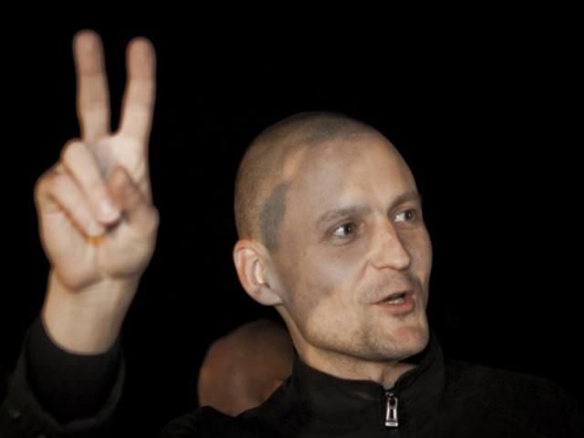 Удальцову пред'явили звинувачення, але залишили під підпискою про невиїзд Удальцову пред'явили звинувачення, але залишили під підпискою про невиїзд