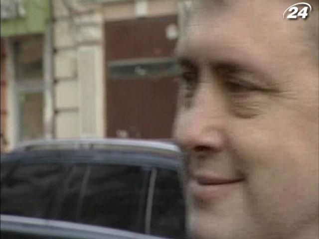 Суд решил отпустить Мельниченко под залог Суд решил отпустить Мельниченко под залог