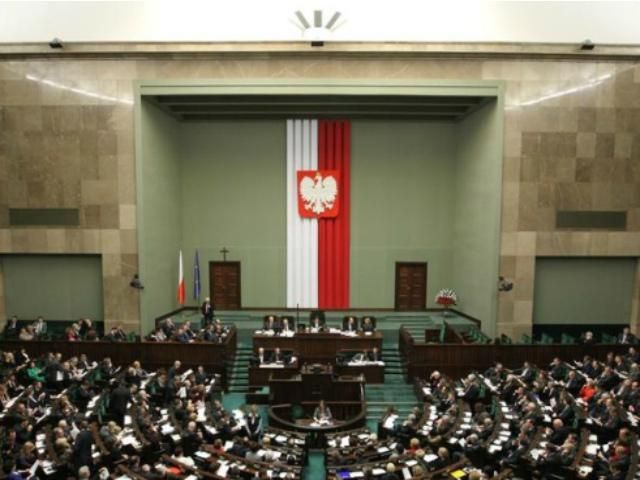 За виборами в Україні взялись спостерігати 10% депутатів з Польщі