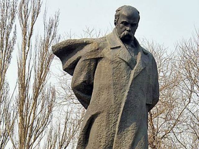 У Москві повернули на місце пам'ятник Тарасу Шевченку 