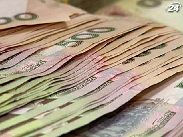 Итоги недели: Накануне выборов вопрос о девальвации гривни особенно остр Итоги недели: Накануне выборов вопрос о девальвации гривни особенно остр