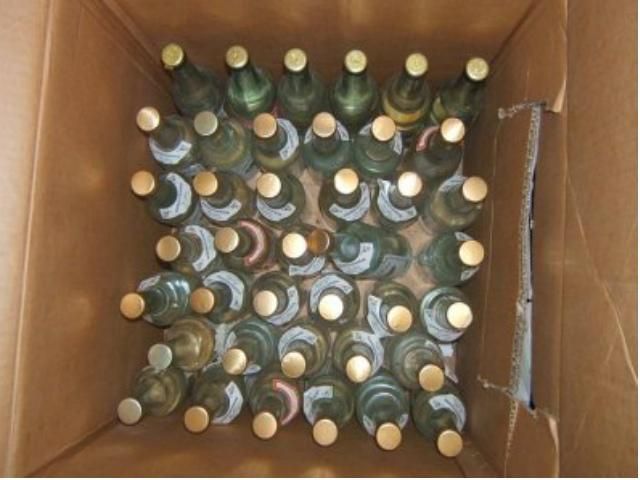 На Черкащині виборцям роздають по 200 грн і горілку На Черкащині виборцям роздають по 200 грн і горілку