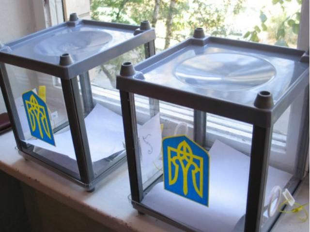 На Київщині 76-річна жінка померла біля дільниці На Київщині 76-річна жінка померла біля дільниці