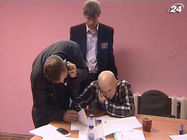 Международные наблюдатели недовольны помещением окружной комиссии в Броварах Международные наблюдатели недовольны помещением окружной комиссии в Броварах