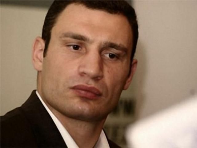 Политолог: У Кличко сейчас нет шансов на то, чтобы играть с властью Политолог: У Кличко сейчас нет шансов на то, чтобы играть с властью