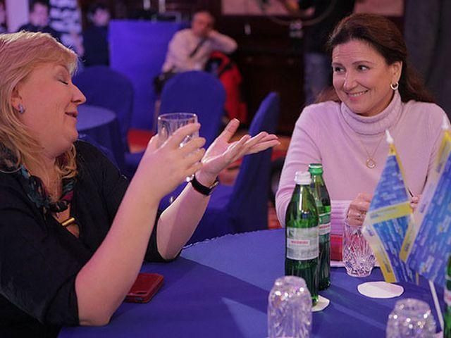 Ночь в штабах партий-фаворитов (Фото) Ночь в штабах партий-фаворитов (Фото)