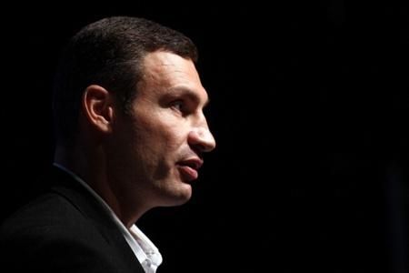 УДАР пропонує опозиції об’єднатися для усунення "режиму Януковича і звільнення політв'язнів" УДАР пропонує опозиції об’єднатися для усунення "режиму Януковича і звільнення політв'язнів"