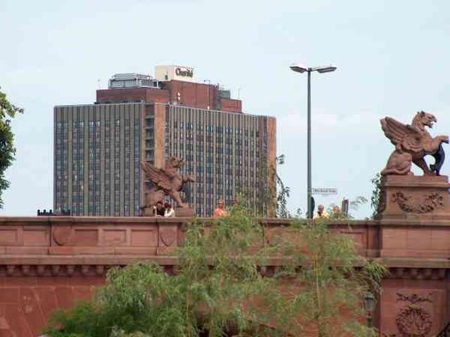 Через проблеми у Charite до Тимошенко не приїдуть німецькі медики Через проблеми у Charite до Тимошенко не приїдуть німецькі медики