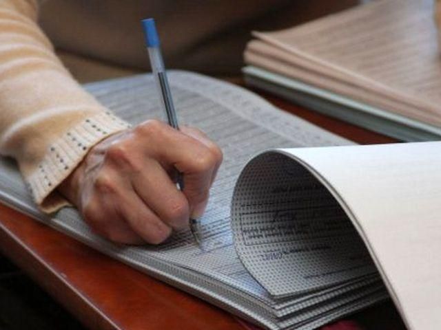 У Луганську повертають 70% протоколів з помилками, – КВУ У Луганську повертають 70% протоколів з помилками, – КВУ