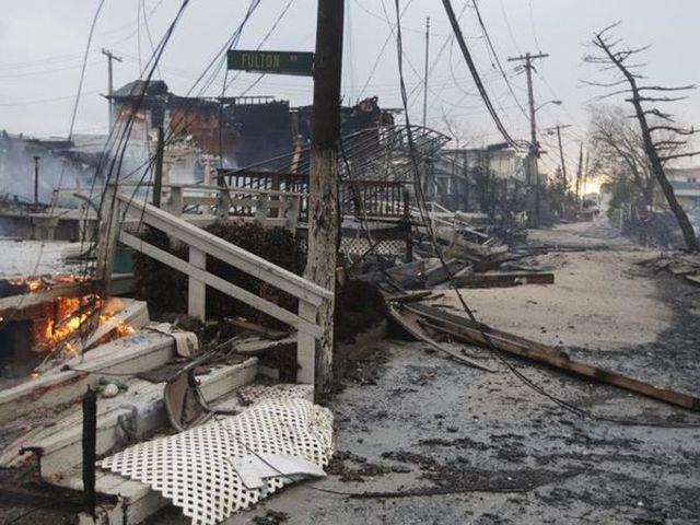 Ураган "Сэнди" перерос в стихийное бедствие (Фото)