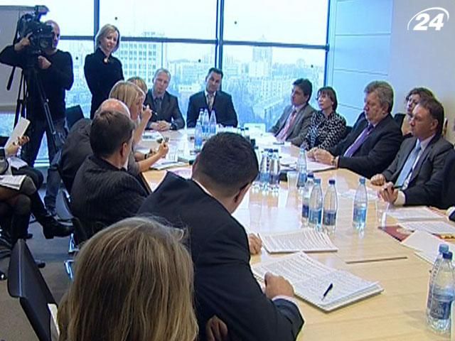 Банкіри назвали чинники, що псують імідж банків Банкіри назвали чинники, що псують імідж банків