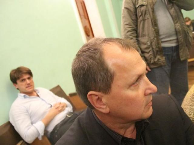 В Новой Каховке нашли гладкие и новые бюллетени за регионала В Новой Каховке нашли гладкие и новые бюллетени за регионала