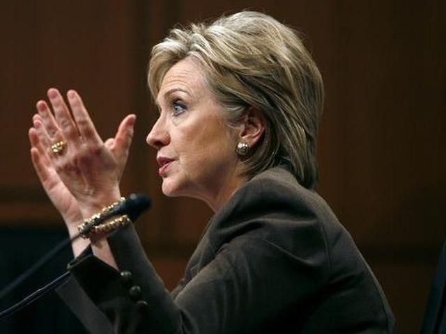 Клінтон вважає, що вибори в Україні - "крок назад" від демократії Клінтон вважає, що вибори в Україні - "крок назад" від демократії