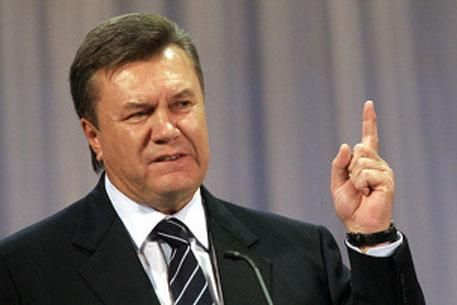 Янукович поздравил и призвал к труду победителей выборов