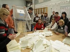 У Києві з округу зник голова ДВК разом з печаткою