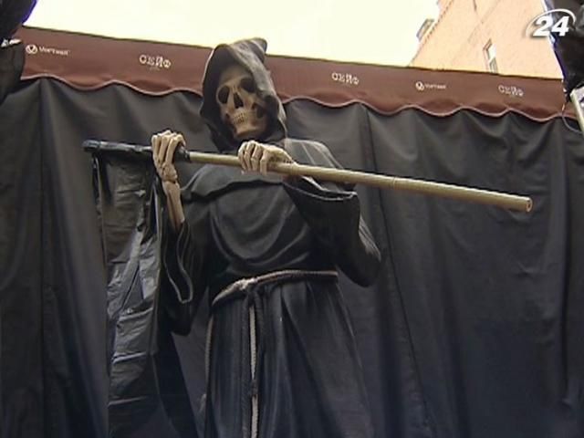 Хэллоуин становится популярным в Украине Хэллоуин становится популярным в Украине