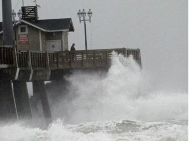 Почти 100 человек погибли из-за урагана Сэнди в США Почти 100 человек погибли из-за урагана Сэнди в США