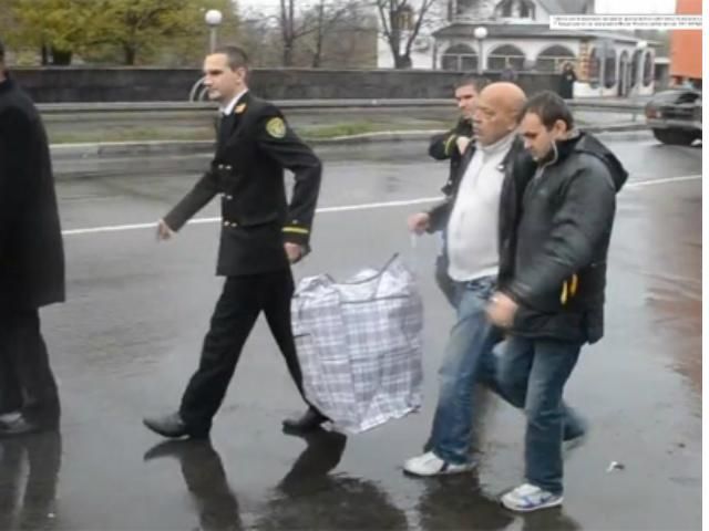 У Первомайську таки відвоювали протоколи в "Беркута" (Фото, відео)