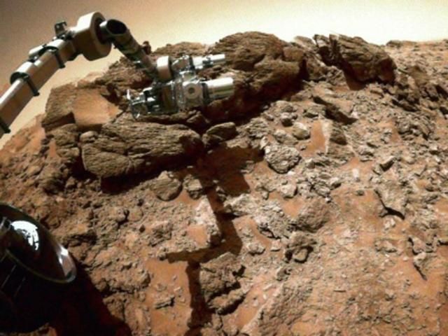 Марсоход Curiosity не нашел признаков жизни на Красной планете