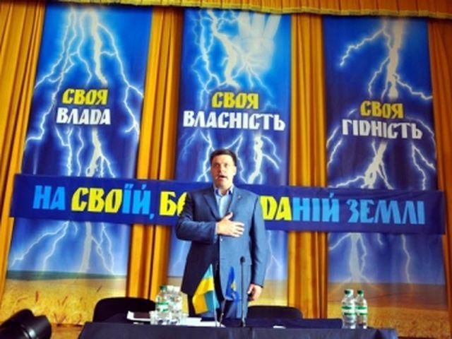 Євреї США розкритикували співпрацю Тимошенко із "антисемітською "Свободою" Євреї США розкритикували співпрацю Тимошенко із "антисемітською "Свободою"