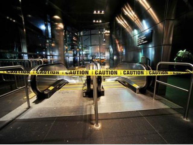 У Нью-Йорку 900 тис людей досі залишаються без світла У Нью-Йорку 900 тис людей досі залишаються без світла