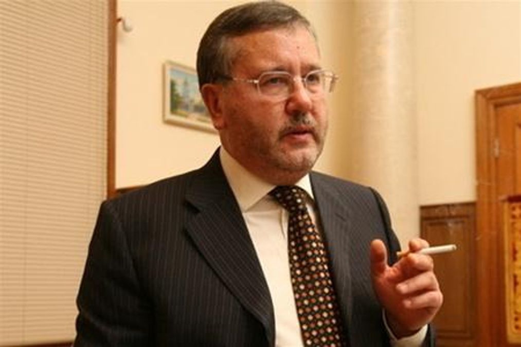 Гриценко предложил Яценюку отказаться идти в Раду Гриценко предложил Яценюку отказаться идти в Раду