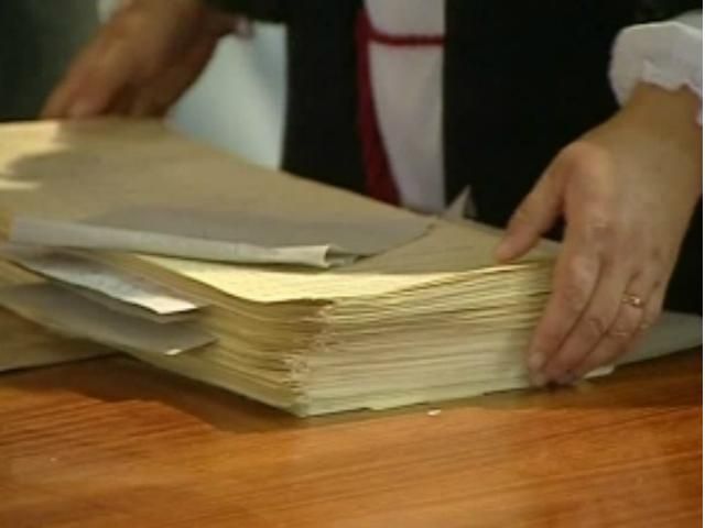 Скандальний ОВК № 223 відновив роботу і почав приймати уточнені протоколи Скандальний ОВК № 223 відновив роботу і почав приймати уточнені протоколи