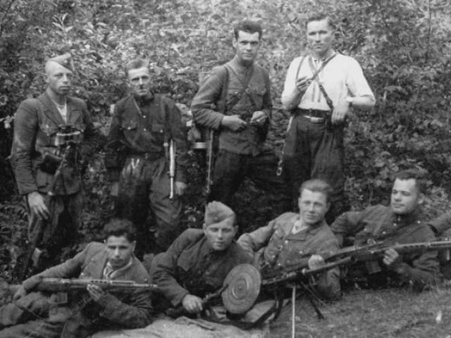 У Білорусі заборонили встановлювати меморіальну дошку на честь УПА У Білорусі заборонили встановлювати меморіальну дошку на честь УПА