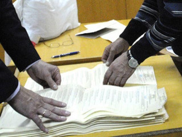 Скандальний округ № 223 перераховуватиме голоси на 11 дільницях Скандальний округ № 223 перераховуватиме голоси на 11 дільницях