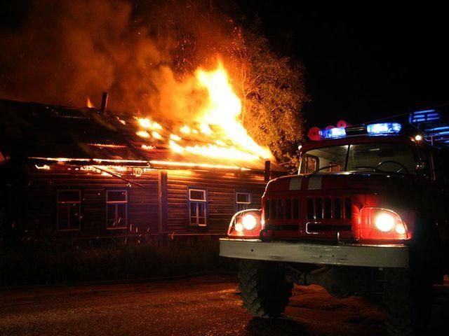 На Харківщині підпалили будинок судді ВАСУ