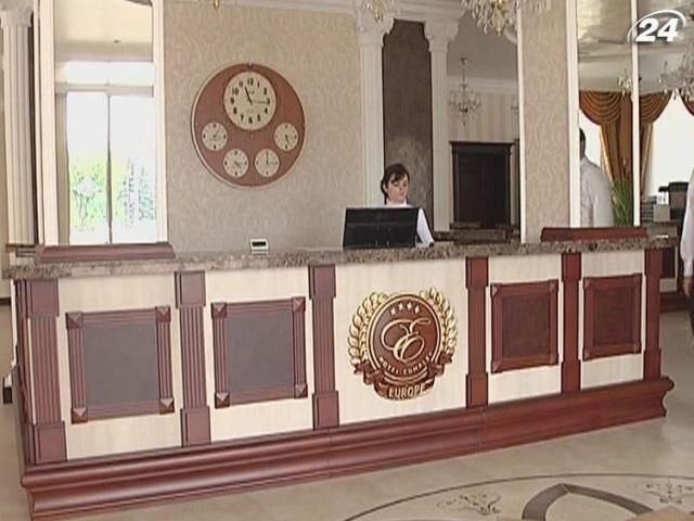 Влада хоче збільшити готельний збір Влада хоче збільшити готельний збір