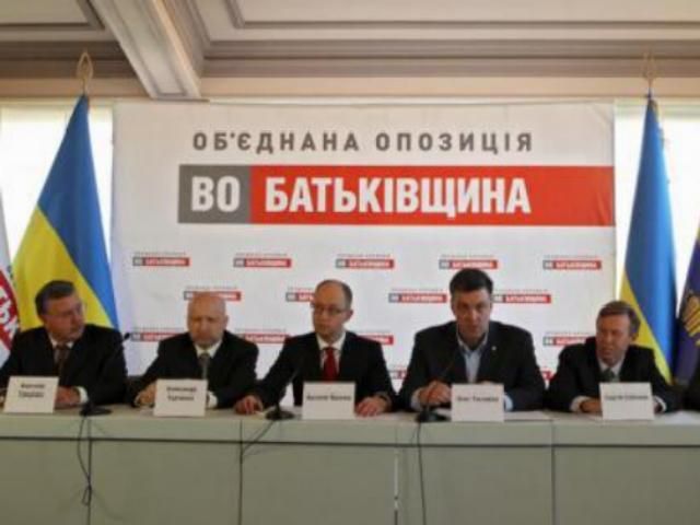 Політичний аналітик: Опозиція хоче змусити владу переступити закон Політичний аналітик: Опозиція хоче змусити владу переступити закон