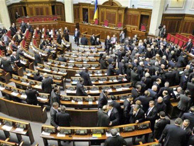 Депутаты все-таки приняли закон об избрании председателя ВР открытым голосованием