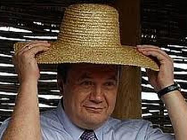 Янукович їде на Кіпр Янукович їде на Кіпр