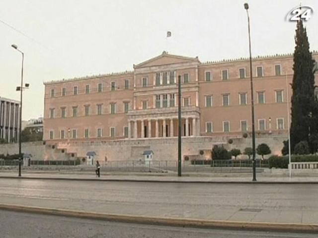 В Греции повысят налоги и увеличат пенсионный возраст В Греции повысят налоги и увеличат пенсионный возраст