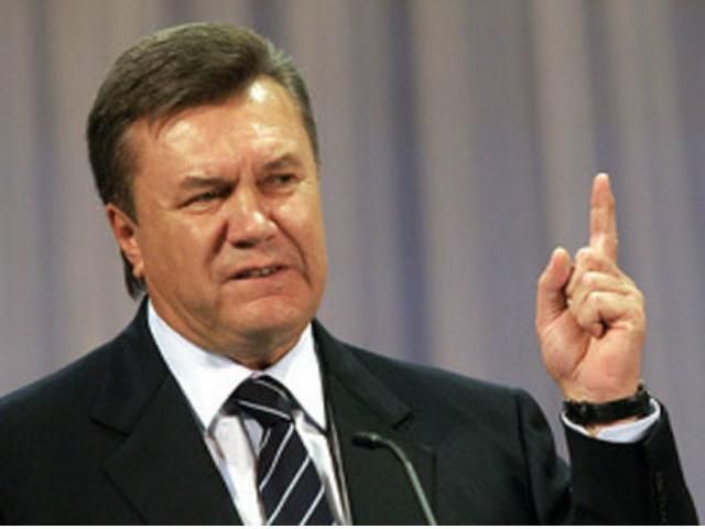Янукович поручил Генпрокурору проанализировать нарушения на выборах