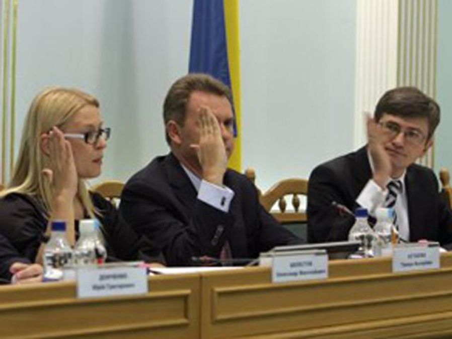 Члены ЦИК ушли на перерыв до завтра