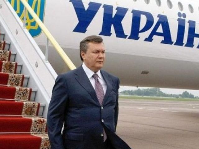Янукович полетів на Кіпр