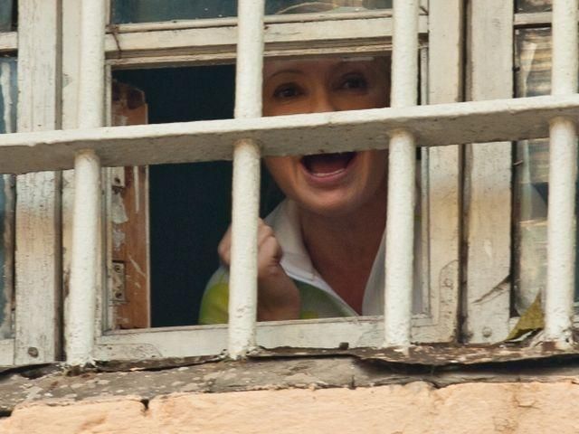 Тюремники кажуть, що лікування Тимошенко за кордоном – неможливе