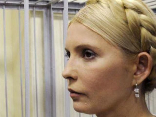 Медики: Тимошенко голодает, но ее состояние - удовлетворительное