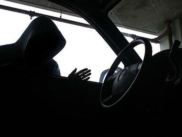 Поблизу місця, де знайшли тіло чоловіка, схожого на Мазурка, викрали авто Поблизу місця, де знайшли тіло чоловіка, схожого на Мазурка, викрали авто