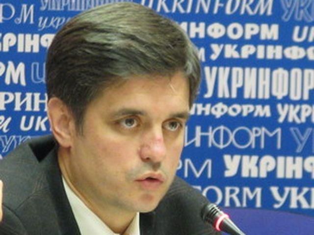 Янукович призначив нового Посла України в Канаді Янукович призначив нового Посла України в Канаді